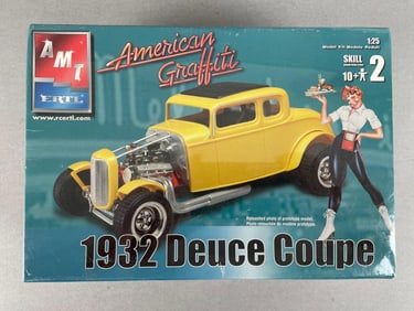 AMT Ertl American Graffiti 1932 Deuce Coupe Model Kit