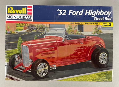 Revell Monogram 1932 Ford Highboy Street Rod Model Kit
