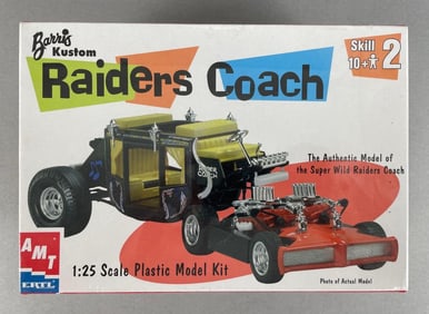 AMT Ertl Barris Kustom Raiders Coach Model Kit