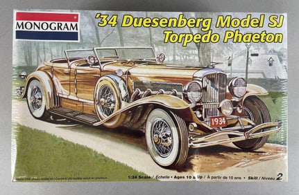 Monogram 1934 Duesenberg Model SJ Torpedo Phaeton Model Kit