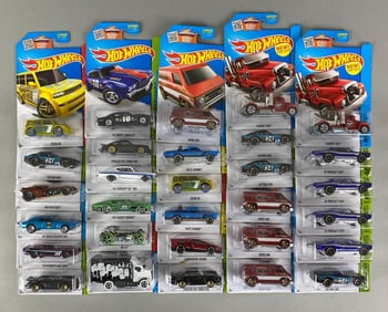 Group of 30 Mattel Hot Wheels Die-Cast Cars