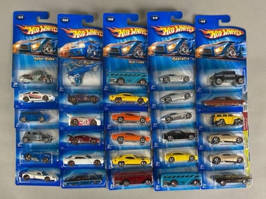 Group of 30 Mattel Hot Wheels Die-Cast Cars