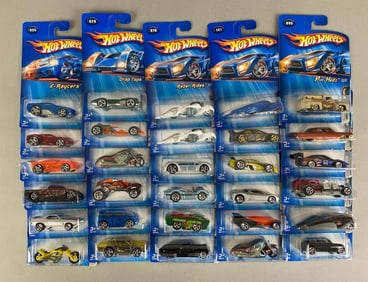Group of 30 Mattel Hot Wheels Die-Cast Cars