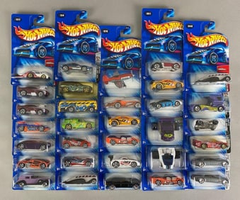 Group of 30+ Mattel Hot Wheels Die-Cast Cars