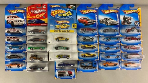 Group of 30 Mattel Hot Wheels Die-Cast Vehicles