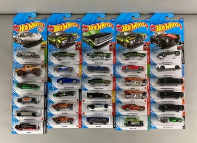 Group of 30 Mattel Hot Wheels Die-Cast Vehicles