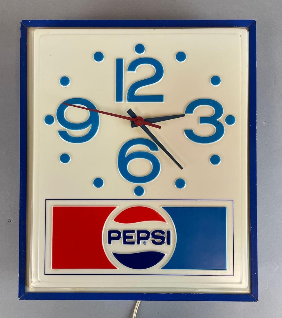 Pepsi Cola Light-Up Advertising Clock (1 of 2)