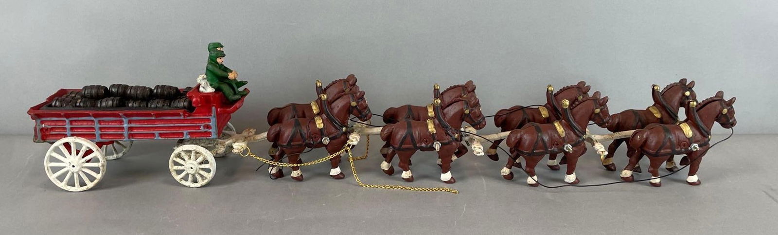 Vintage Cast Iron 8 Horse Beer Delivery Wagon (1 of 6)