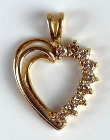14K Gold Diamond Heart Necklace Pendant