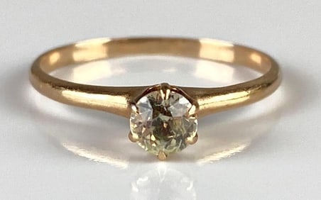 10K Gold White Topaz Ring