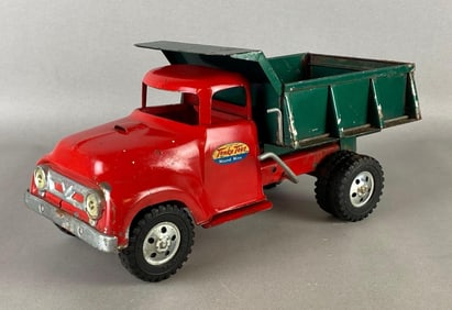 Tonka Toys Mound. Minnesota Pressed Steel Dump Truck