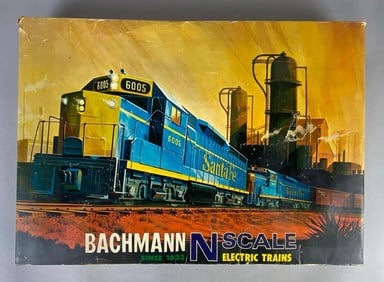 Bachmann N Scale No. 4446: 3500 Santa Fe Electric Train Car Set