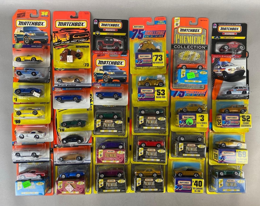 Group of 30+ Matchbox Die-Cast Vehicles (1 of 3)