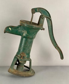McDonald - Du Buque Metal Water Pump
