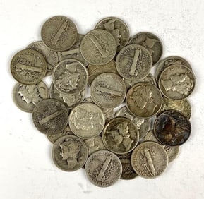 Group of 31 US Mercury Silver Dimes