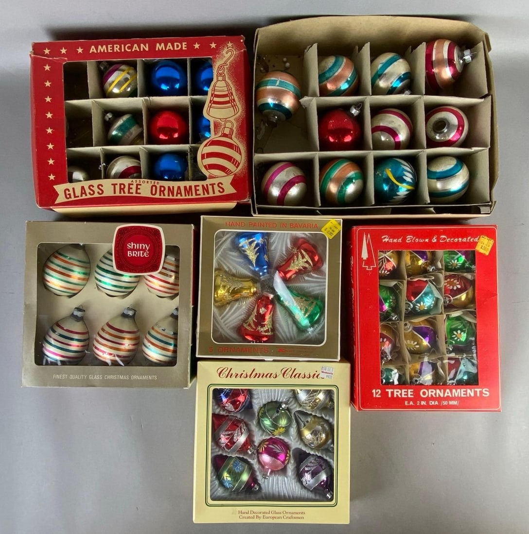 Group of Vintage Glass Ornaments (1 of 3)