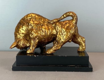 Plaster Bull Om Wood Display