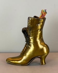 Cast Iron Shoe with Matches