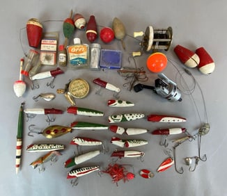 Group of Vintage Fishing Accessoires