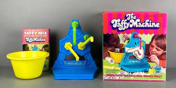 Kenner The Taffy Machine Toy
