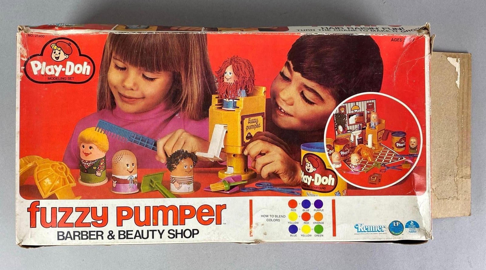 Kenner Play-Doh Fuzzy Pumper Barber and Beauty Shop Set: in original box, box measures 18 x 9 1/2 x 4 inches