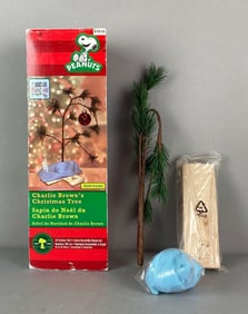 2011 Peanuts Charlie Browns Christmas Tree