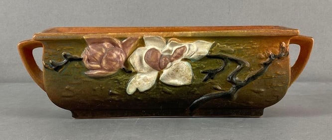 Roseville Magnolia Art Pottery Planter