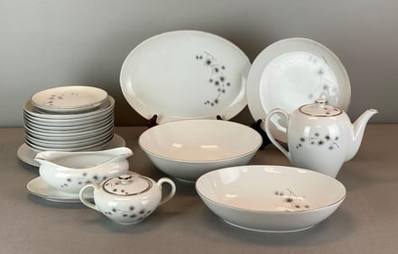 Set of Creative Porcelain Dinnerware