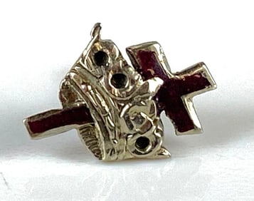 18K White Gold Daughters of Isabella Cross and Crown Pin