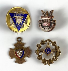 Group of 4 Masonic/Fraternal Pins/Pendants