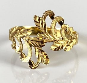 14K Beverly Hills Gold Leaf Patterned Ring