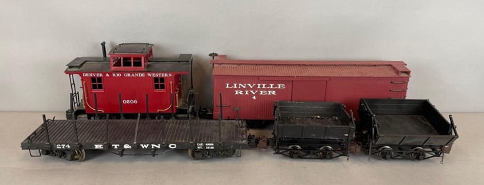 Group of Bachmann G Scale Train Cars