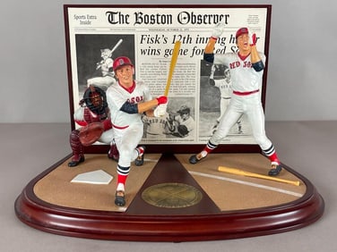 Carlton Fisk Home Run The Danbury Mint Figurine Statue with COA