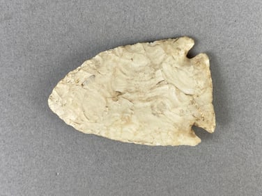 2 1/2 Inch Chert Arrowhead Lacon Illinois Heike Collection