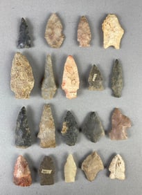 Group of 19 Arrowheads from Heike Collection