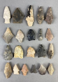 Group of 20+ Arrowheads from Heike Collection
