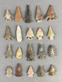 Group of 20 Small Bird Points from Heike Collection