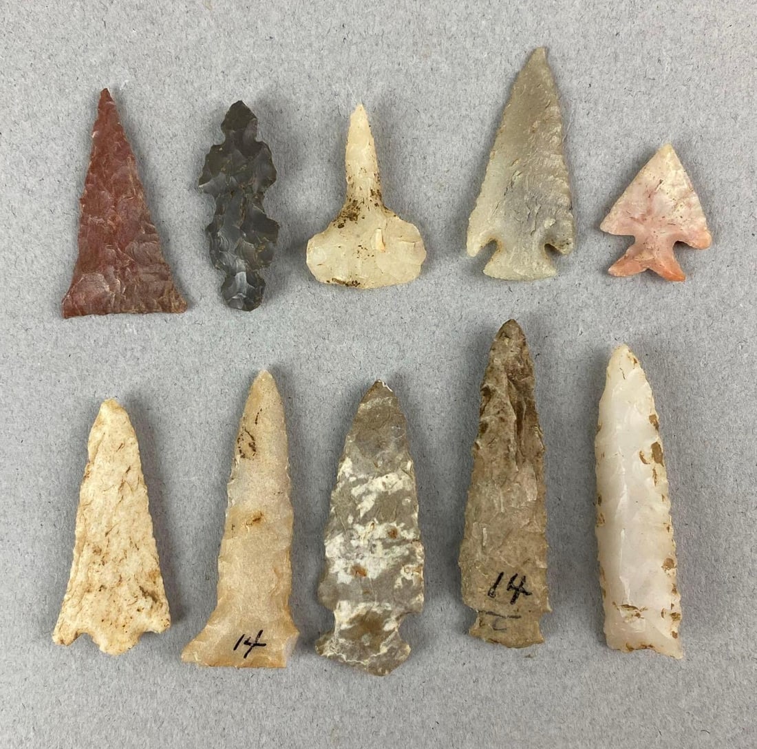 Group of Assorted Native American Artifacts Arrowheads Heike Collection (1 of 4)