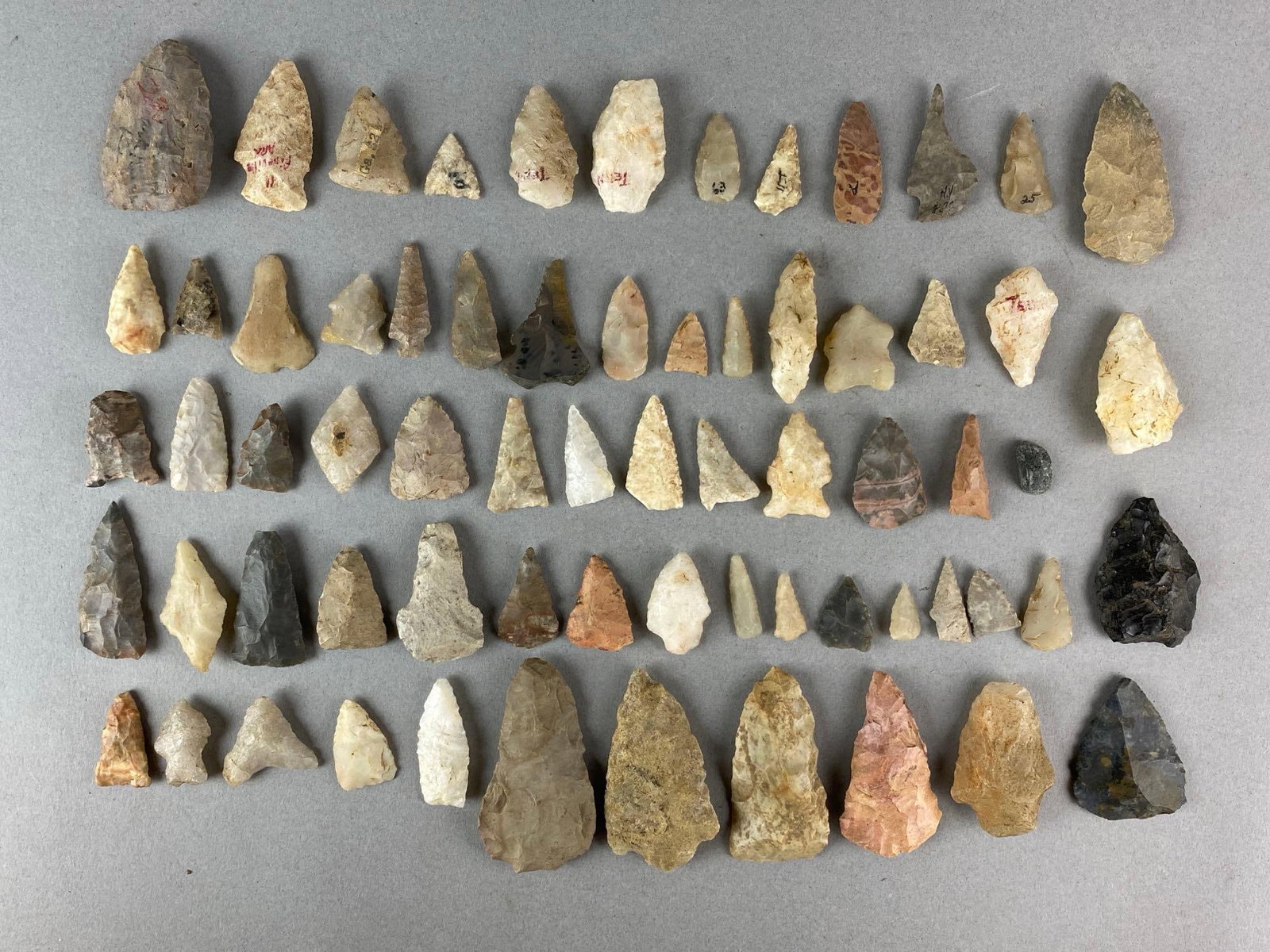 Group of Assorted Native American  Arrowheads and Artifacts Heike Collection (1 of 3)