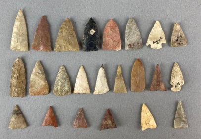 Group of 23 Assorted Native American Arrowheads and Artifacts Heike Collection