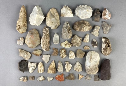 Group of Arrowheads and Artifacts from Heike Collection