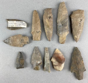 Group of 11 Assorted Arrowheads Heike Collection