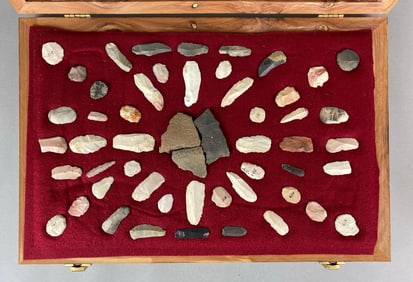 Frame full of flint scrapers and pottery shards