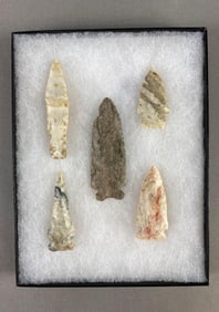 Frame of 5x arrowheads found west of Peoria, Illinois