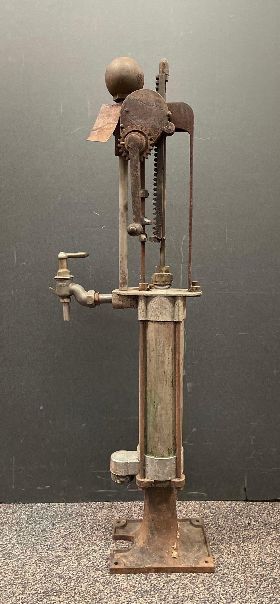 Antique Bowser Mechanical Gas Pump (1 of 5)