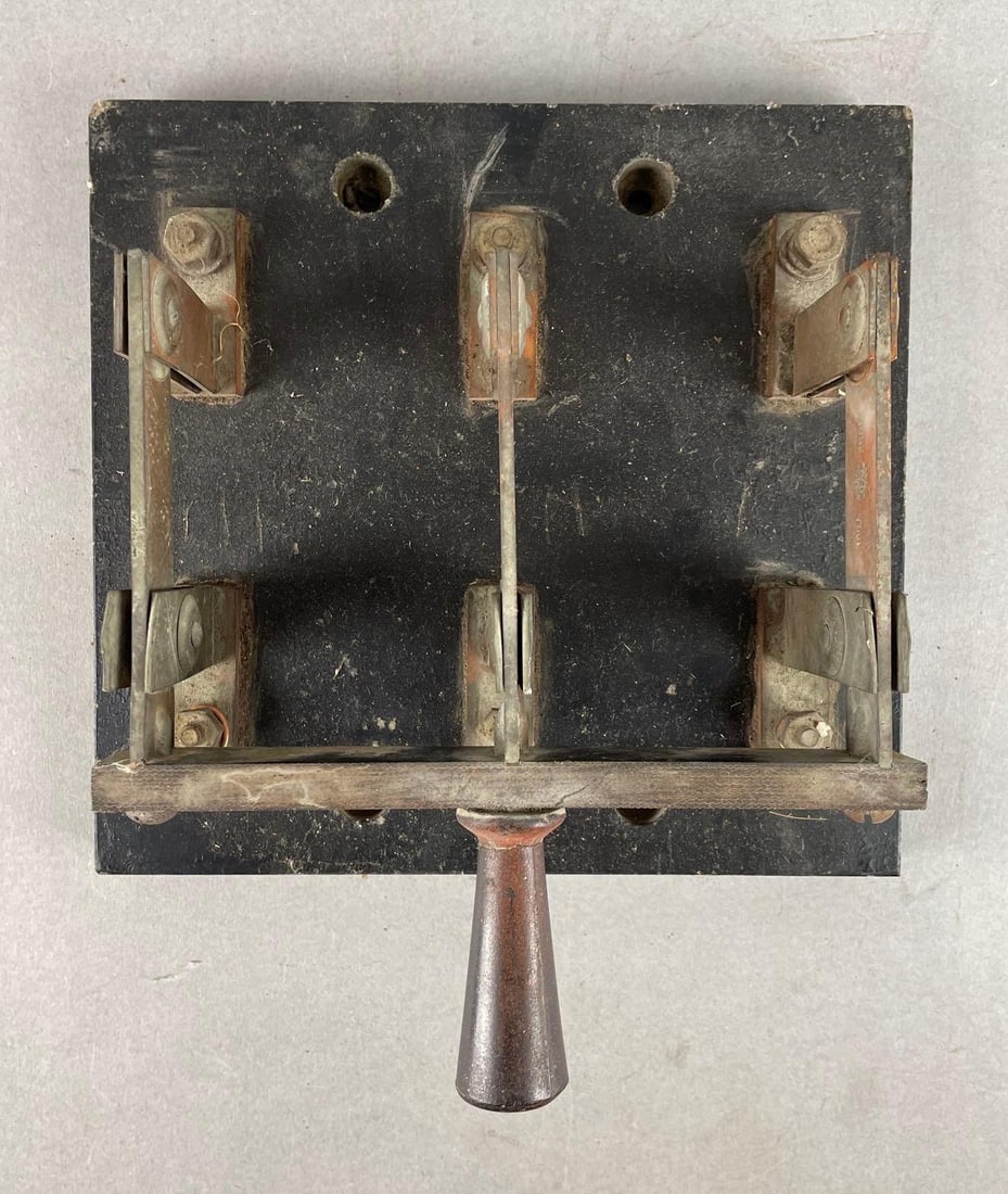 Vintage Industrial Electrical Knife Switch (1 of 3)