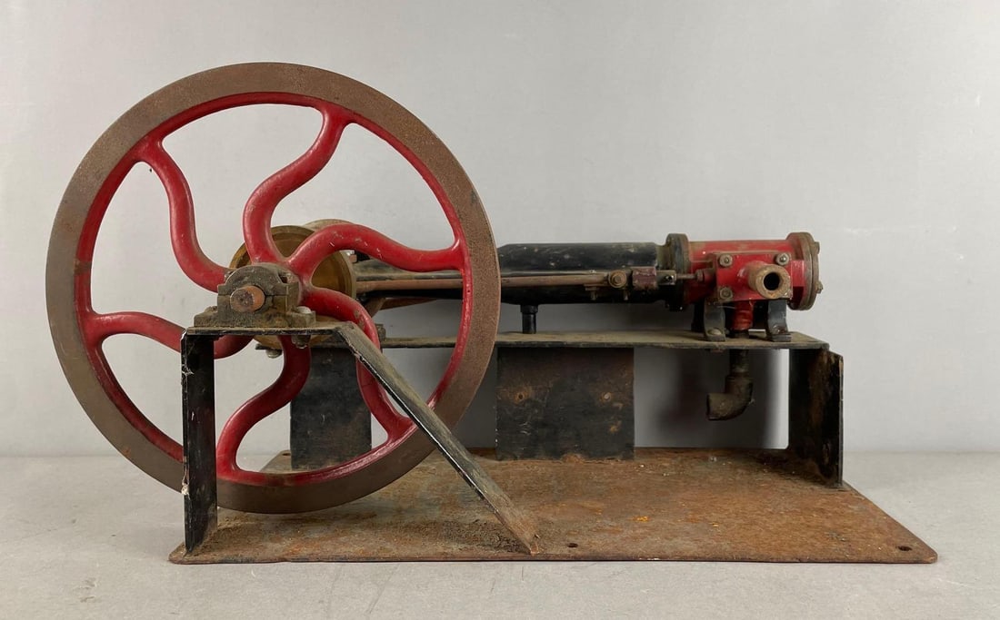 Antique Steam Engine (1 of 3)