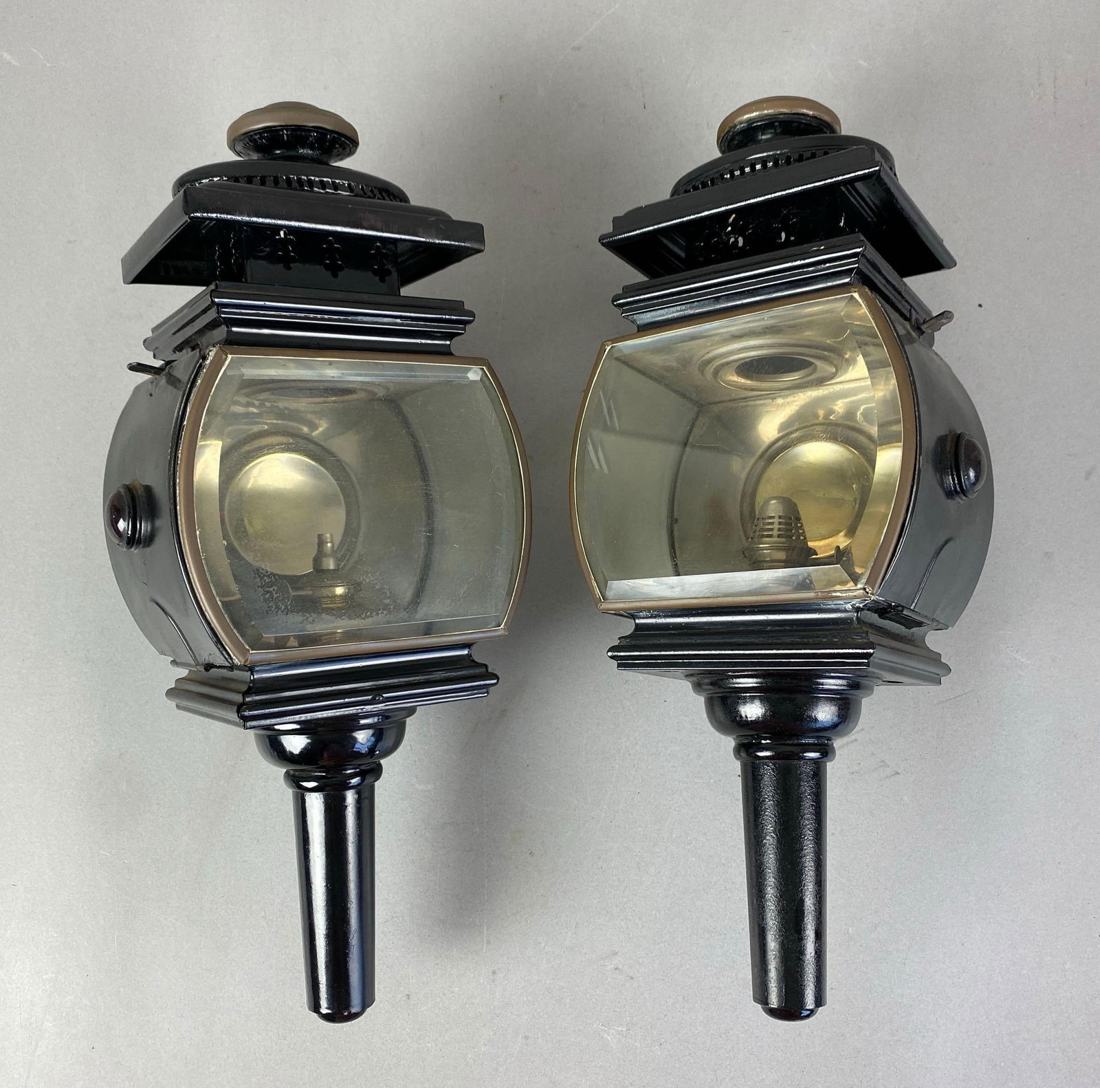 Pair of Antique Carriage Oil Lanterns (1 of 2)