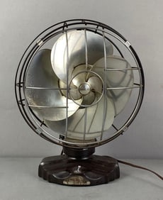 Vintage Emerson Type 520D Metal Art Deco Desk Fan