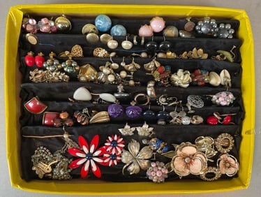 Group of Costume Jewelry Clup-On Earrings